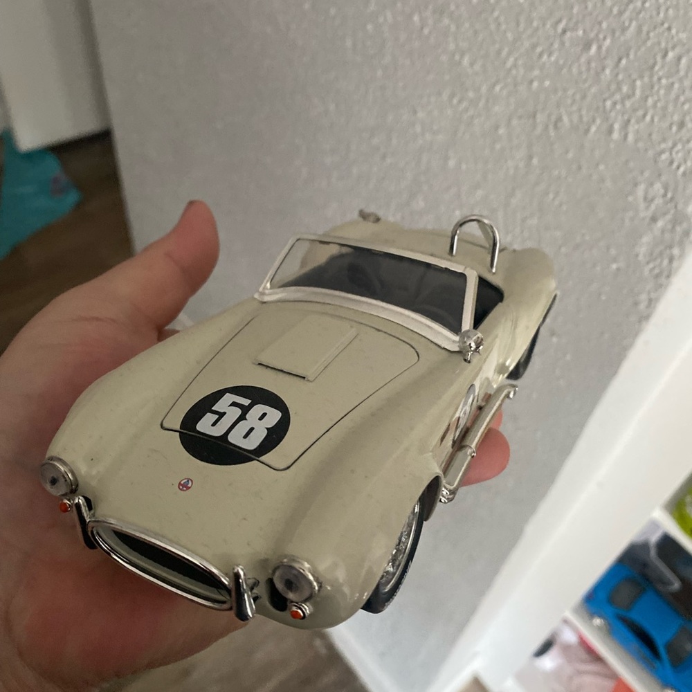 Dicast retro Shelby car